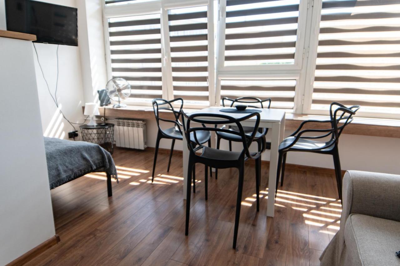 Komfortowy Apartament Scisle Centrum Radom Buitenkant foto